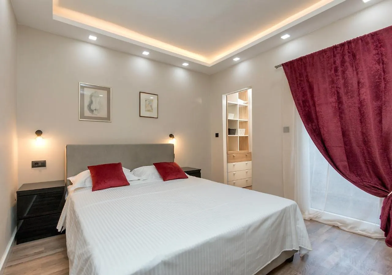 Apartment Monte Vidal 0*, Pula Croatia